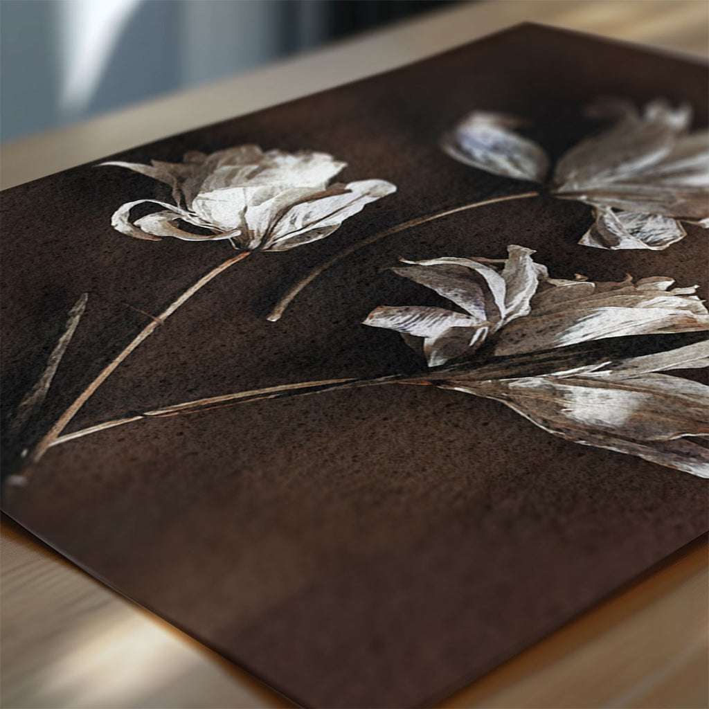 Lucie Veselá – White Flowers on Wood